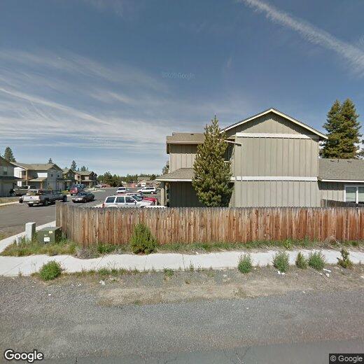 Foto principal - Updated Unit Close to Little League Fields