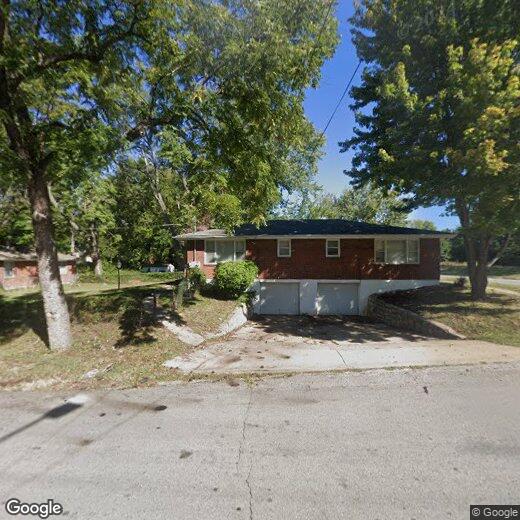 Primary Photo - 1942 S Sterling Ave