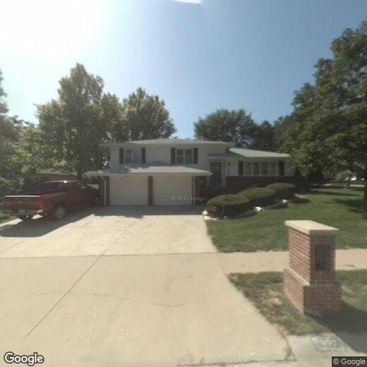 Foto principal - 922 N 122nd St