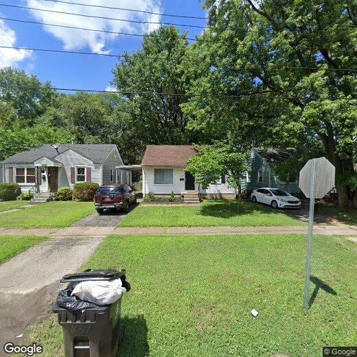 Primary Photo - 1639 Thornberry Ave