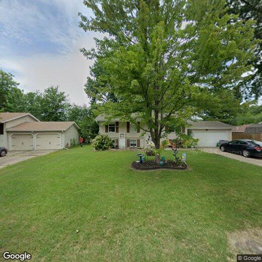 Primary Photo - 809 Larkspur Ln