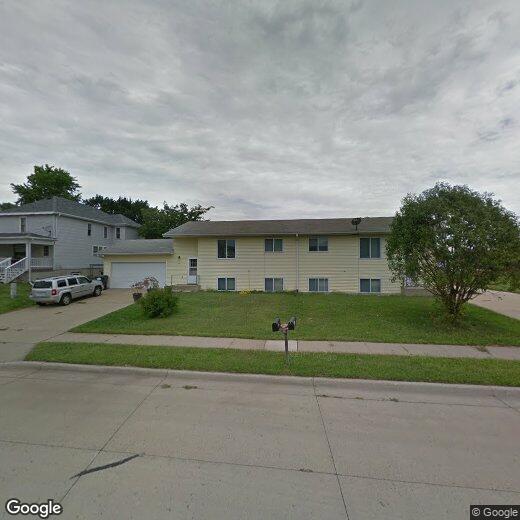 1210 Lincoln St, Vermillion, SD 57069 Townhome Rentals in Vermillion SD