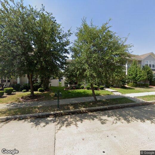 Foto principal - 10120 Cedar Lake Dr