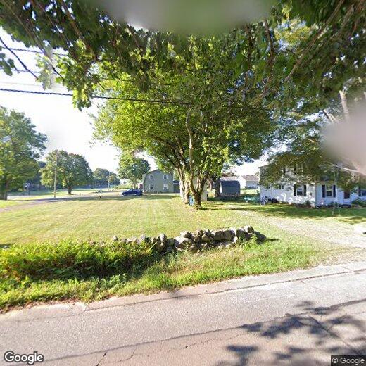 5 Meriden Rd, Old Lyme, CT 06371 House for Rent in Old Lyme, CT