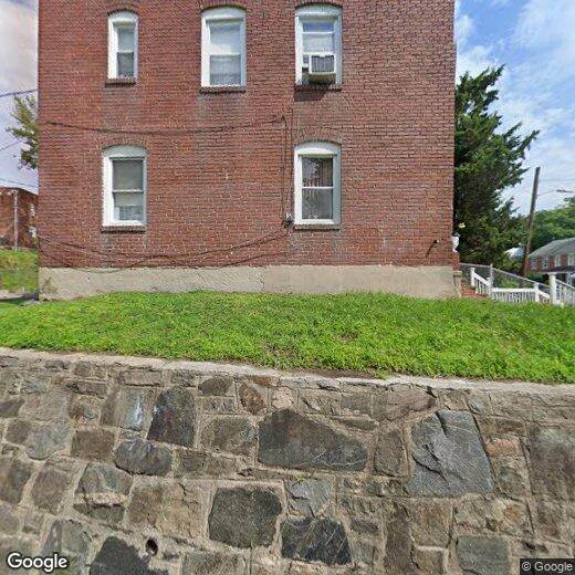 Primary Photo - 450 Roundview Rd