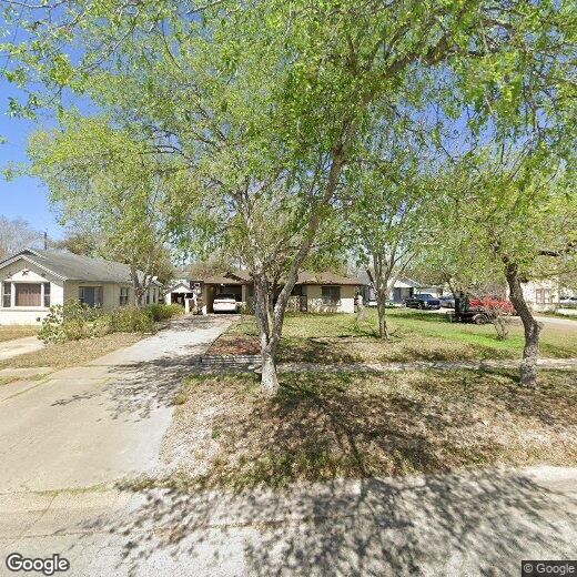 422 E Yoakum Ave, Kingsville, TX 78363 House Rental in Kingsville, TX