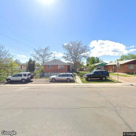 Foto principal - 975 S Lowell Blvd