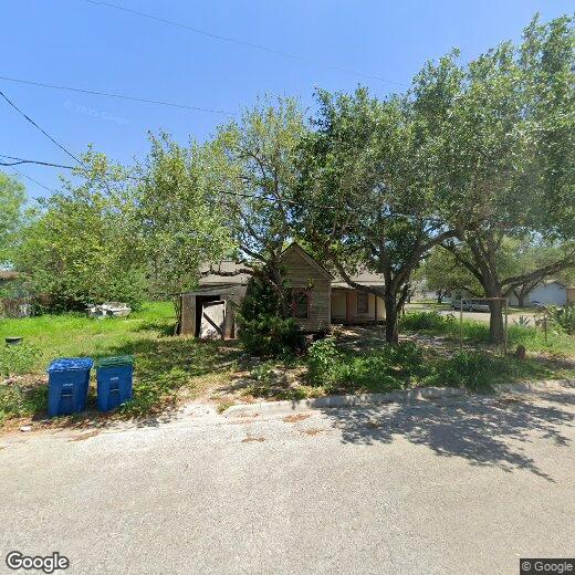 1302 N Harrison St, Beeville, TX 78102 House Rental in Beeville, TX