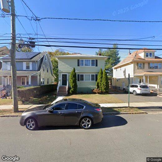 Primary Photo - 142 Walnut St