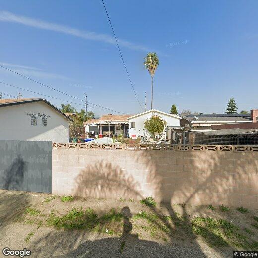Foto principal - Spacious 5-Bedroom Home in the Heart of Po...