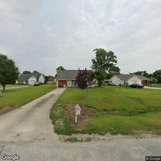 Foto principal - 325 Meadowinds Dr
