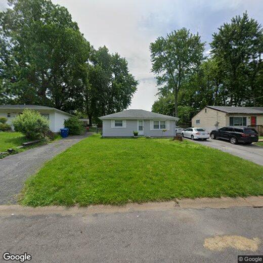 Foto principal - 2 Bedroom 1 Bath Home in Calverton Park wi...