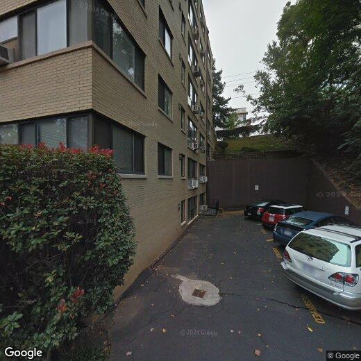 Foto principal - 3901 Tunlaw Rd NW