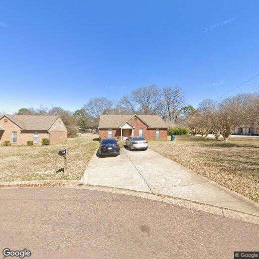Primary Photo - 1748 Dorchester Dr
