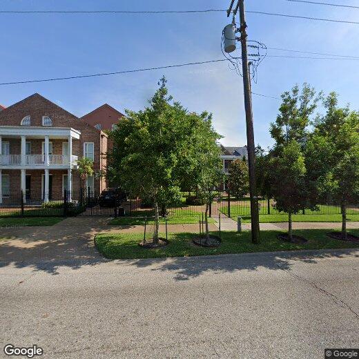 Primary Photo - 650 Robert E Lee Blvd