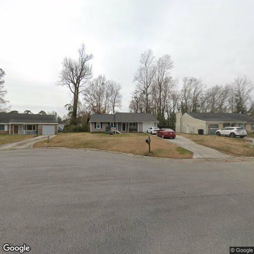 Primary Photo - 412 Estate Dr