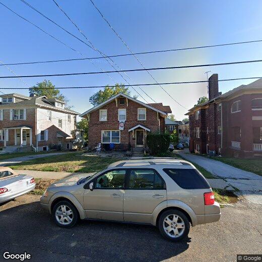 Primary Photo - 6 bedroom 3 bath House on East Campus