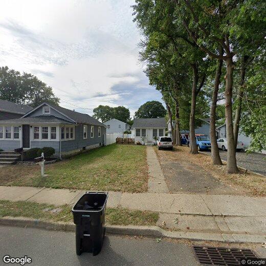 141 Ocean Ave, Middletown, NJ 07748 House for Rent in Middletown, NJ