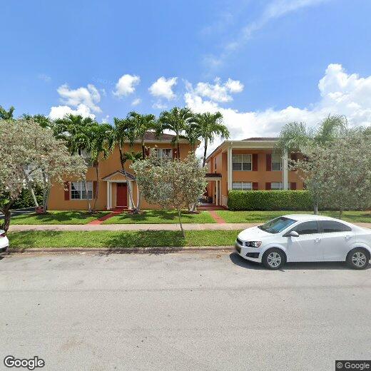 37 Salamanca Ave Unit 1FL, Coral Gables, FL 33134 Room for Rent in