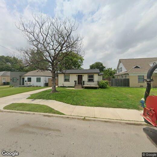 Primary Photo - 1404 Des Jardines St