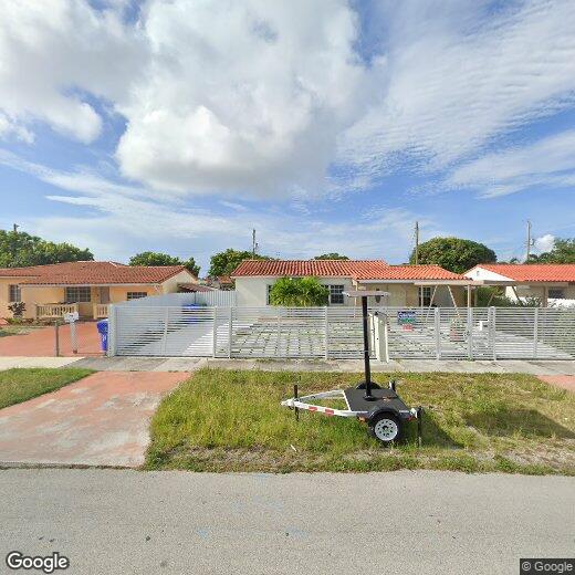 Foto principal - 7130 SW 4th St