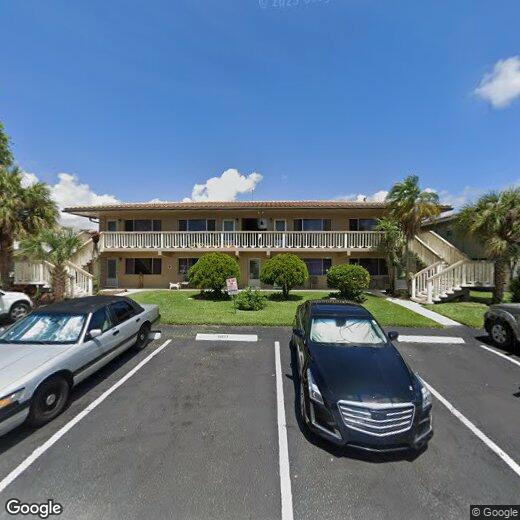 Primary Photo - 2121 NE 40th Ct