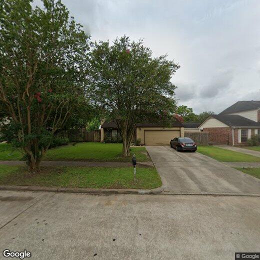 Foto principal - 15222 Silverman St