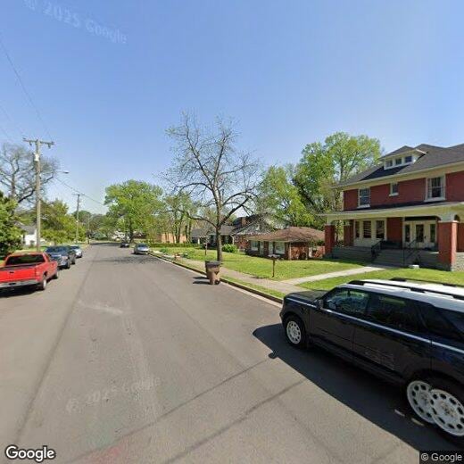 Primary Photo - 917 Benton Ave