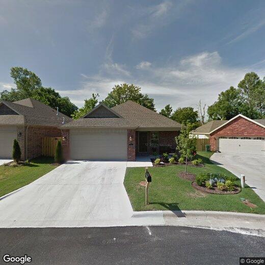 39 E Madrid St, Fayetteville, AR 72703 House for Rent in Fayetteville