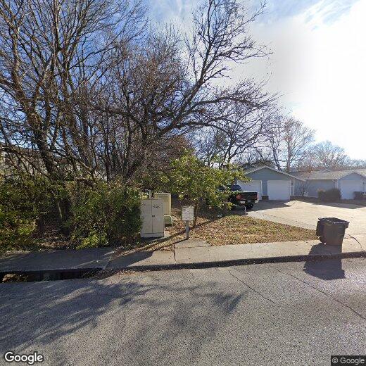 Foto principal - 2032 N Leverett Ave